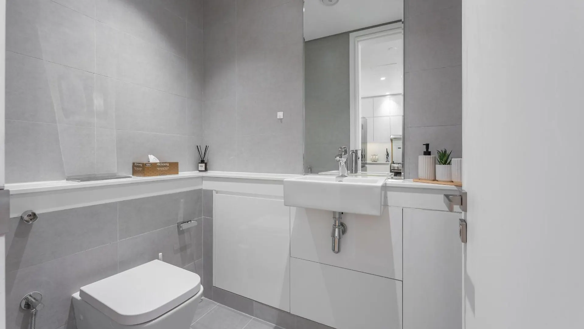 Stayis- 1Br In Atria Tower Near Downtown Dubaï 0*,