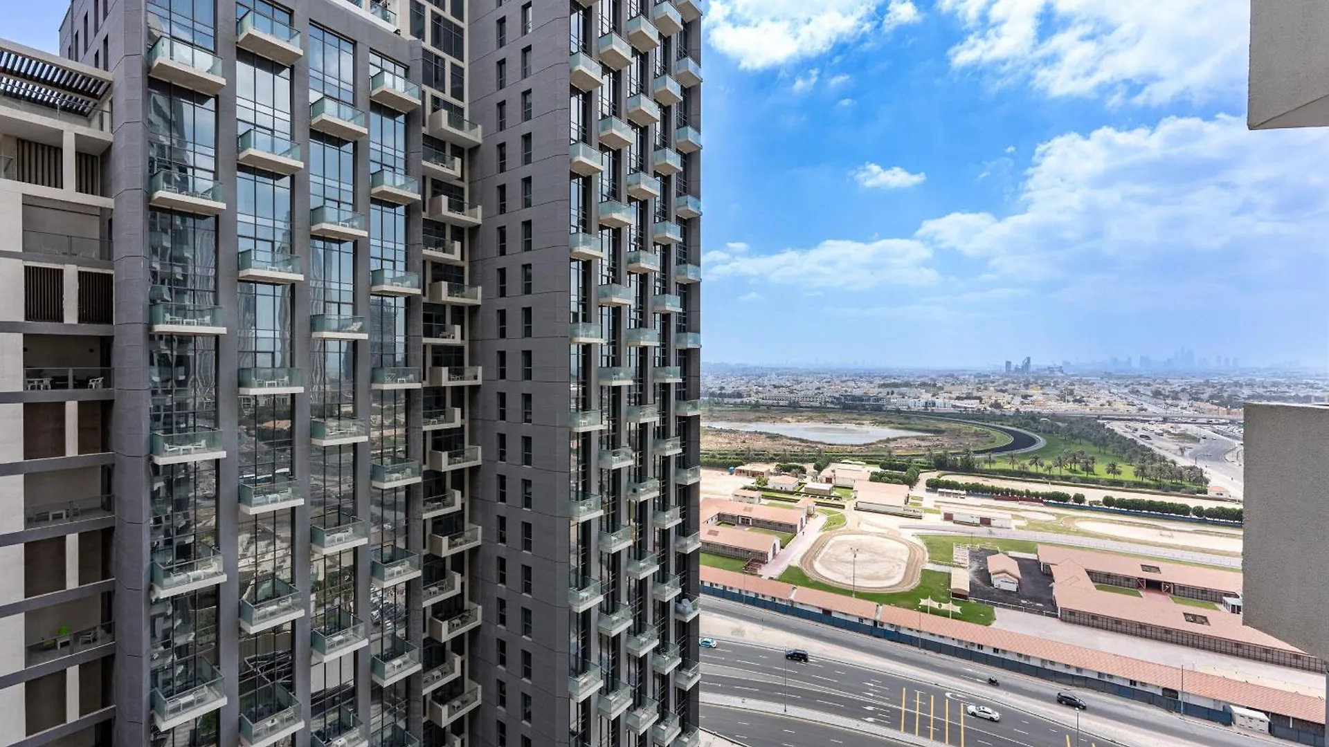 Stayis- 1Br In Atria Tower Near Downtown دبي شقة